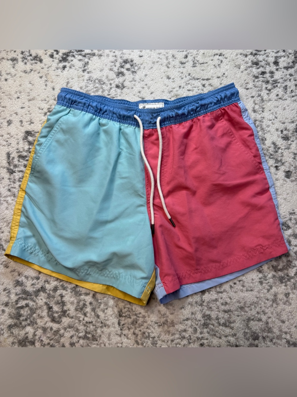American Eagle Colorblock Swim Trunks Mens Medium Blue Pink Yellow Beach Shorts